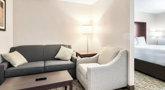 Двухместный люкс Boarders Inn & Suites by Cobblestone Hotels - Shawano