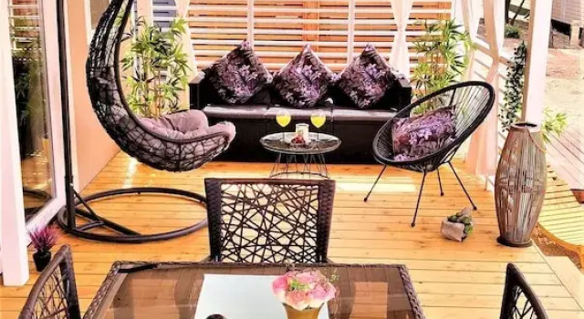 Immaculate 2-bed Home 5 Mins Walk to the Beach!, Забронировать Дом для отпуска Отели Биоград-на-Мору с парковкой, рядом с Частный Пляж «Кемп Сенди», Парковка