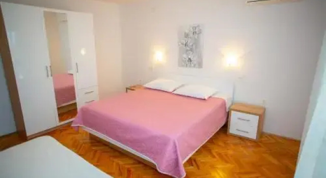 Apartments Tonka, Boek Appartement Kustici Pag