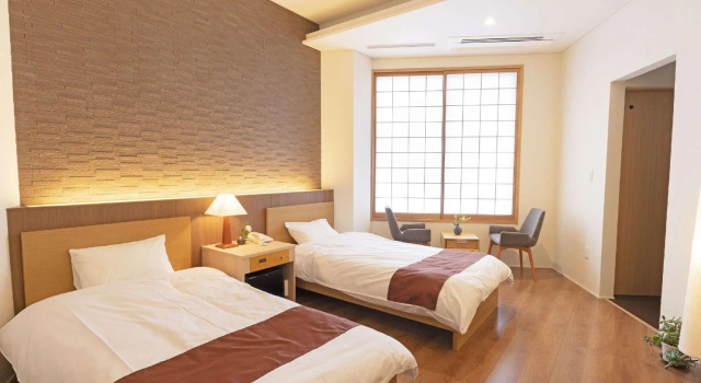 Tenjiku Onsennosato, Book Hotel Hoteller i Hokuriku med parkering, Parkering