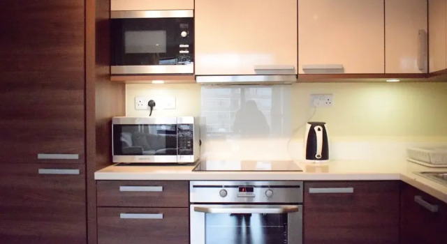 Modern 2 Bedroom Apartment in Limehouse