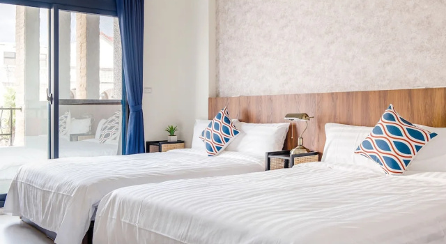 Deluxe Twin room with balcony Taitung Choco Style Inn