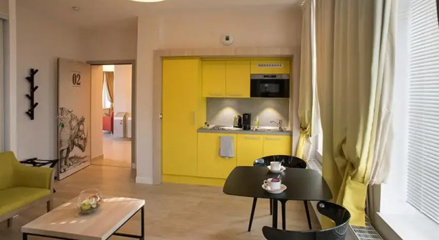 Domitys Le Carillon D'or, Rezerwuj Hotel Maubeuge Pikardia
