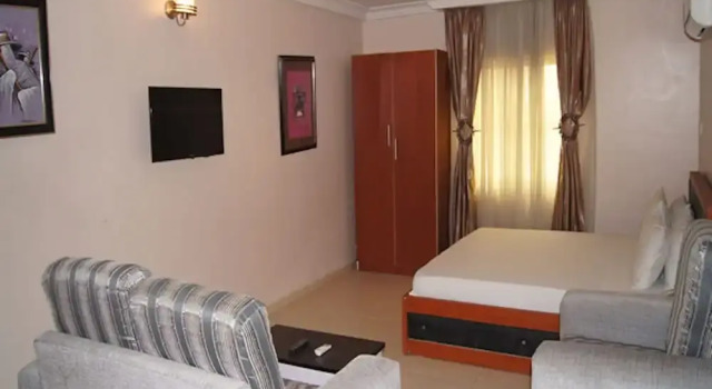 Люкс Presidential с 2 комнатами Royalview Hotel And Suites