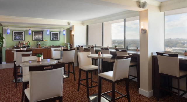 Четырёхместный номер Standard Marriott Tampa Westshore