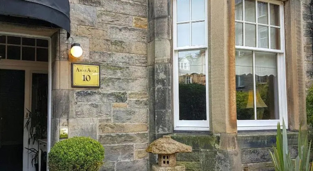 AmarAgua Guest House, Boek Pension Hotels in Edinburgh met parkeren, Parkeren
