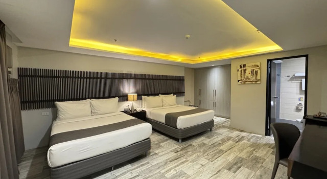 Четырёхместный номер Deluxe 1A Express Hotel