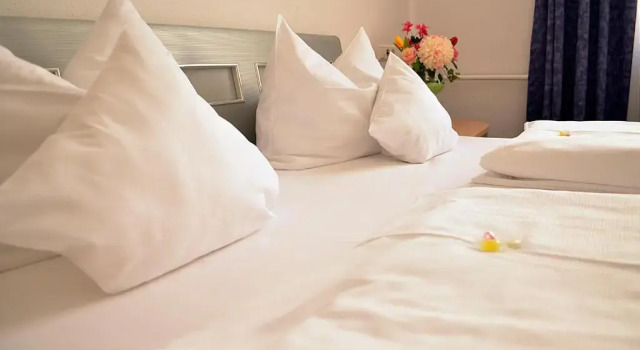 Четырёхместный номер Standard Hotel Astoria