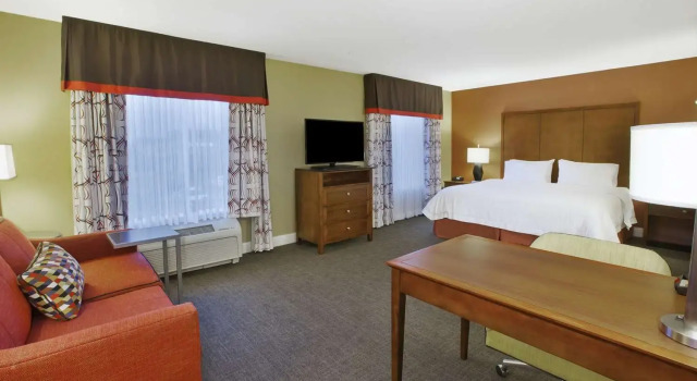Студия Hampton Inn & Suites Wichita-Northeast