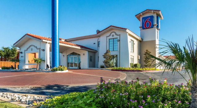 Motel 6 Euless, TX - DFW West, Rezervasyon Motel Euless Dallas - Fort Worth Metropolitan Area