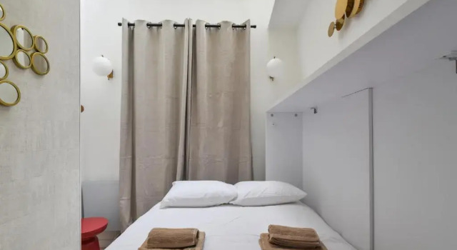 Апартаменты 141-Suite Klein, townhouse style APT, Marais, Paris