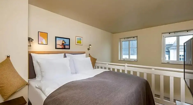 Одноместный номер Standard LOEV - VELA Hotels