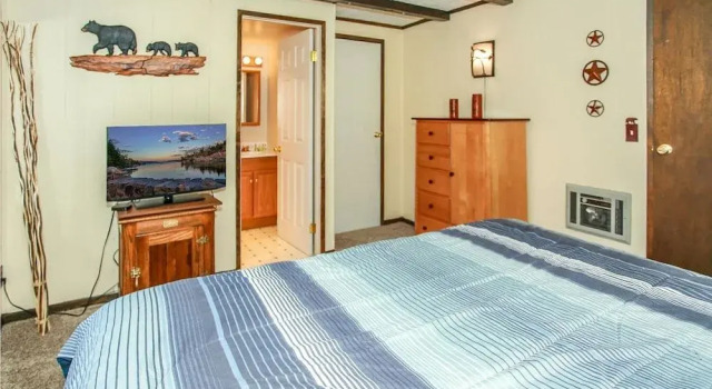 Cabin in the Pines, Prenota Casa vacanze Hotel a Moonridge con parcheggio, Parcheggio