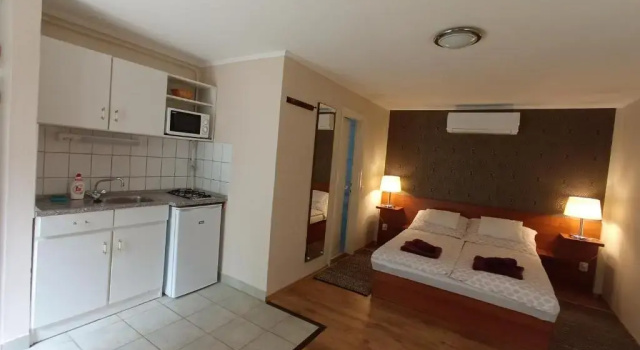 Markal Apartman, Book Lejlighed Hoteller i Western Transdanubia med parkering, Parkering