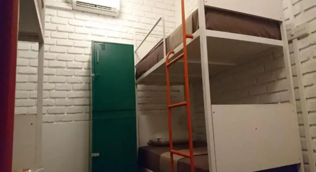 Кровать в общем номере (женский номер) Hangover Hostels Mirissa