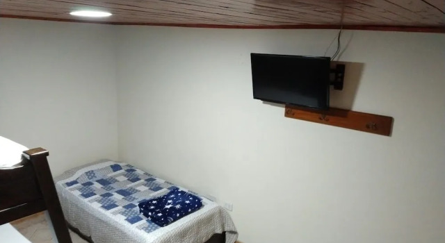 Семейный номер Standard с 2 комнатами Hostal FIND LAND & A REST