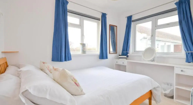 Lobster Pot, 66 Salterns Beach Bungalows, Seaview