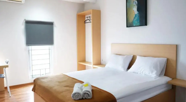 Standart oda UROOMS Senayan