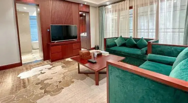 Люкс Business Zhenjiang Yiyuan Hotel