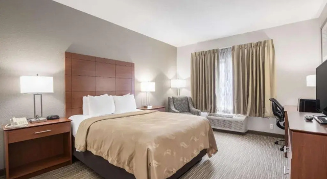 Номер Standard Quality Inn & Suites Lodi I-90