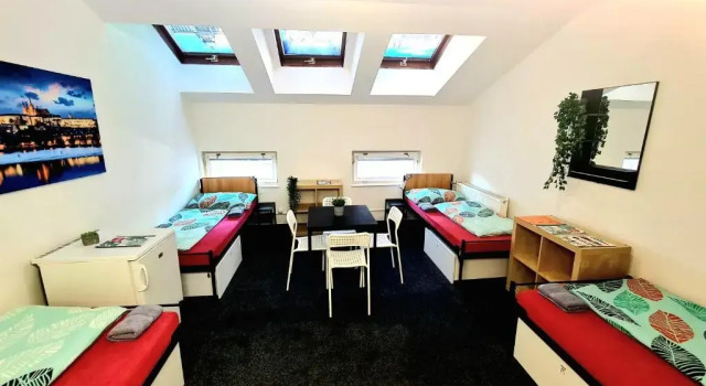Ekonomiczny czteroosobowy pokój Thai Sun Hostel
