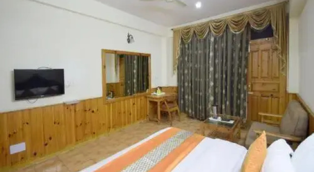 Sarthak Resort by OYO Rooms, Забронировать Курортный отель Курортные отели Манали, Курортный отель