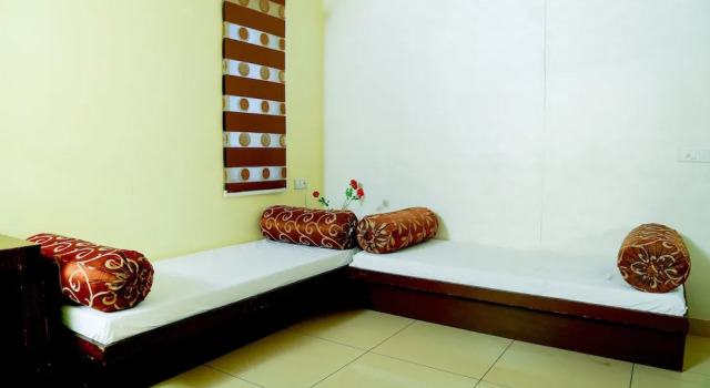 Двухместный люкс Royal Hotel Abi Krishna