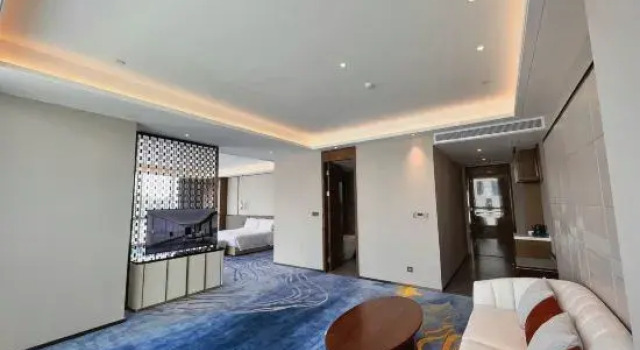 Люкс Deluxe XingLong Lakeside Hotel