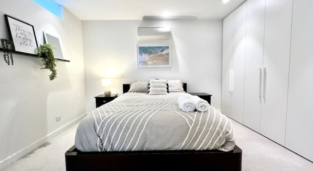 Readyset Apartment on Emerald, Book Apartment Melbourne 
