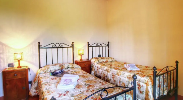 Attractively Furnished Apartment on a Large Estate in the Chianti Region, Забронировать Апартаменты/квартира Апартаменты Буцина, Апартаменты/квартира