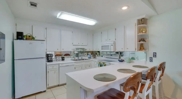 Апартаменты Cozy PCB Condo < 1/2 Mile to Public Beach Access!
