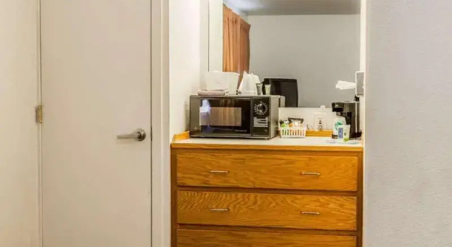 Четырёхместный номер Standard Rodeway Inn & Suites Omak - Okanogan