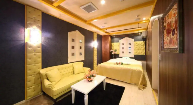 Hotel Fairy Iwatsuki, Book Hotel Hoteller i Iwatsuki med parkering, Parkering