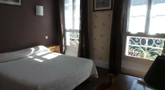 Двухместный номер Standard Hotel du Lion dOr