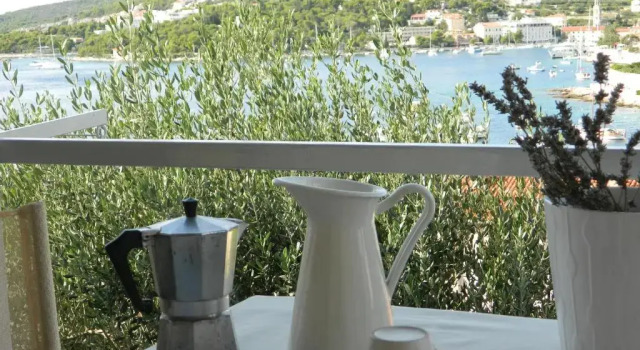 SeaView Guesthouse - ZF Hvar, Забронировать Отель Отели Хвара с парковкой, рядом с Church of the Holy Spirit Hvar, Парковка