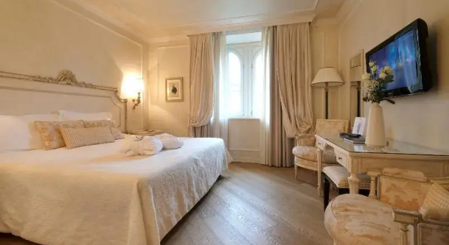 Номер Prestige с балконом Garda Hotel San Vigilio Golf