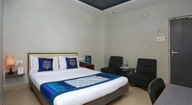 OYO 2737 Residency Square, Book Hotel Sakchi 
