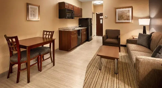 Люкс Standard Best Western Plus Boardman Inn & Suites