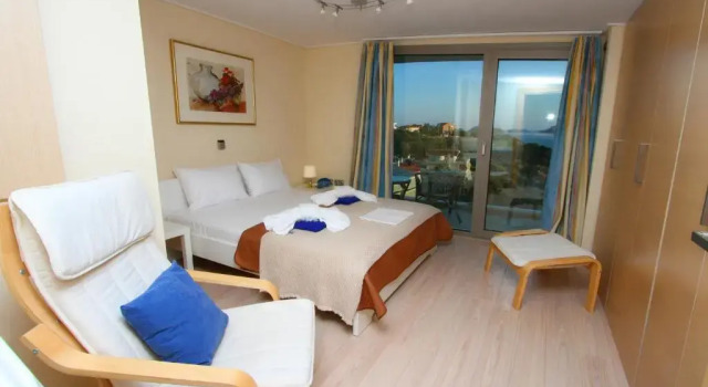 Studio Evian, Prenota Hotel Hotel a Kavala con piscina, Piscina