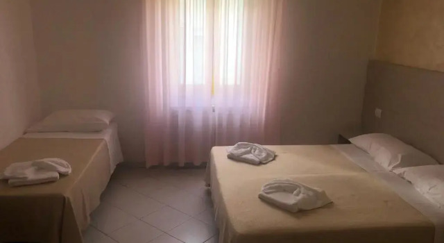 Трёхместный номер Standard Hotel Marzia con Piscina