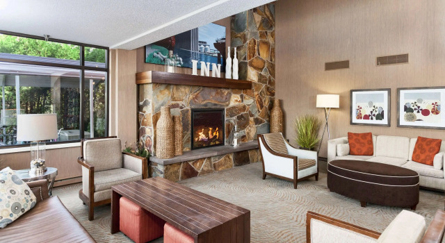 The Inn on Lake Superior, Buchen Sie Hotel Superior 