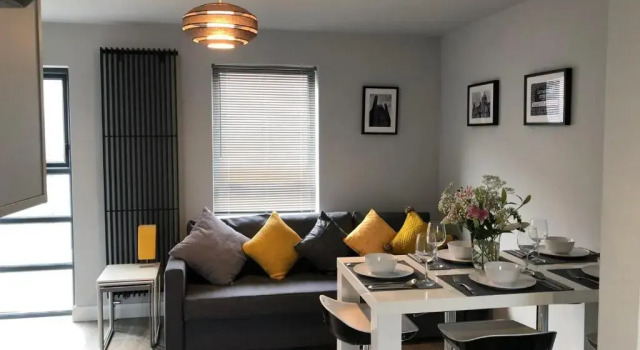Коттедж City Centre Townhouse-3 Bedrooms & Parking - Excellent Location