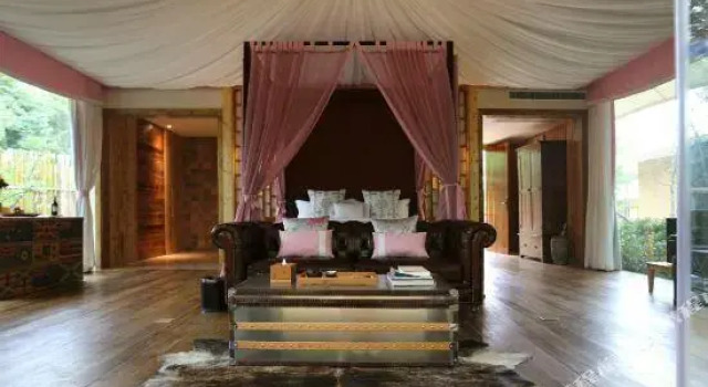 Miaoxi Tent Holiday Hotel, Prenota Hotel Chengdu Sichuan