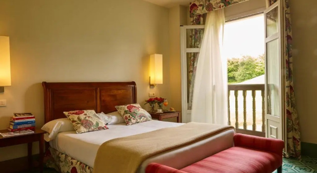 Трёхместный номер Standard Hotel Palacio Urgoiti