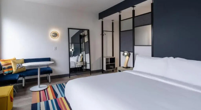 Номер Standard Aloft by Marriott Austin South