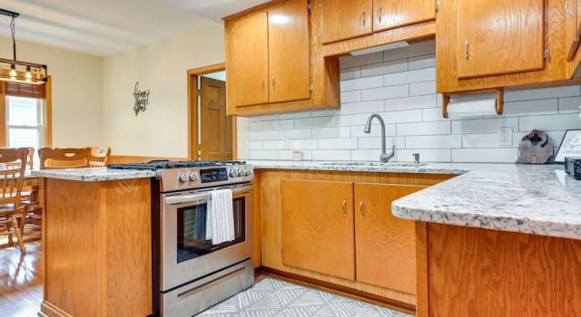 Коттедж Grand Blanc Rental w/ Gas Grill & Private Yard