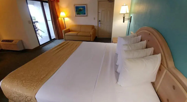 Run of House Tropical Winds Resort Hotel