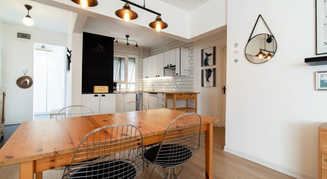 Modern Flat With Central Location in Kadikoy