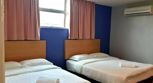 吉隆披幸运11号酒店(Lucky 11 Hotel Kuala Lumpur), Забронировать Отель Отели Куала-Лумпура с парковкой, рядом с Всемирный торговый центр Putra, Парковка