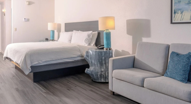 Люкс c 1 комнатой Holiday Inn Resort South Padre Island - Beach Front by IHG